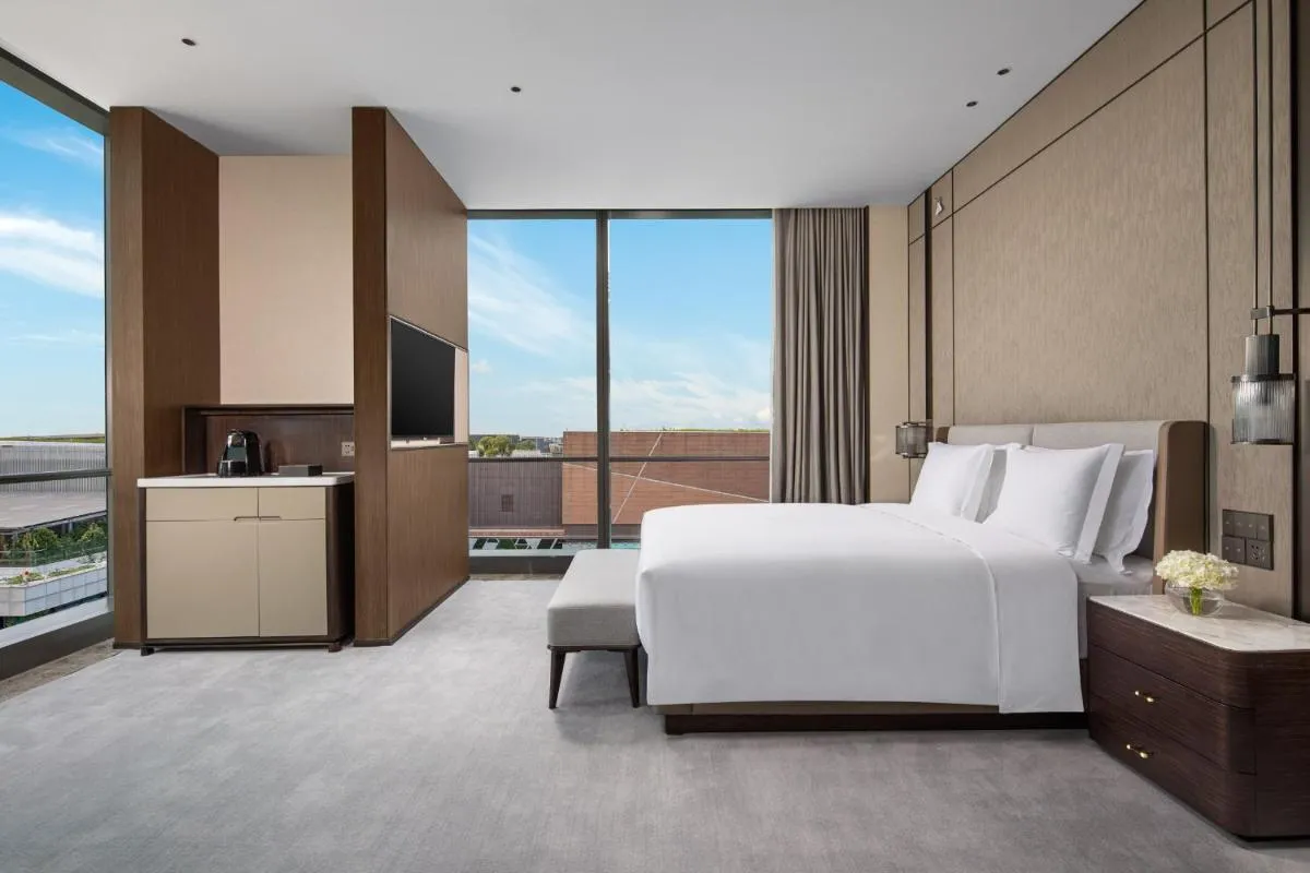 Image 6 of Crowne Plaza Shanghai Hongqiao, an IHG Hotel