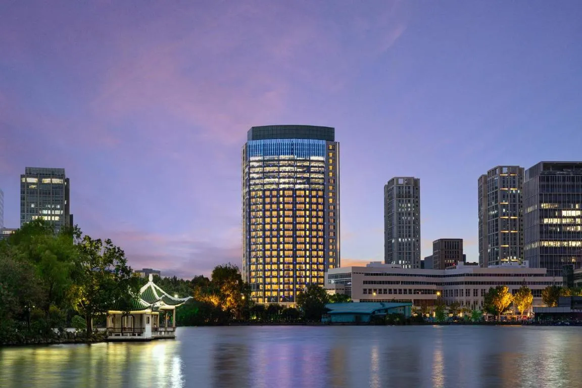Image of HUALUXE Shanghai Changfeng Park, an IHG Hotel