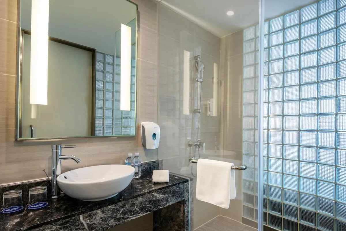 Image 2 of Holiday Inn Express Shanghai New Jinqiao, an IHG Hotel