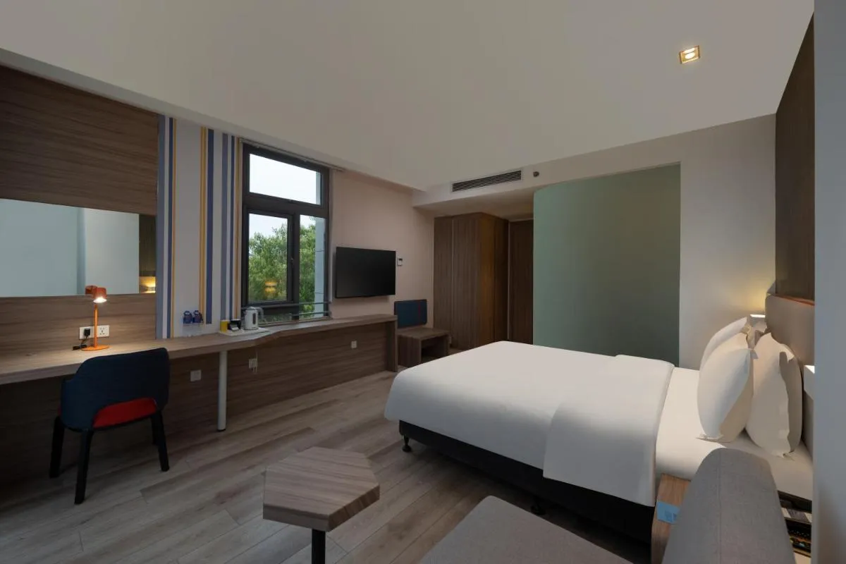 Image 1 of Holiday Inn Express Shanghai Pujiang, an IHG Hotel