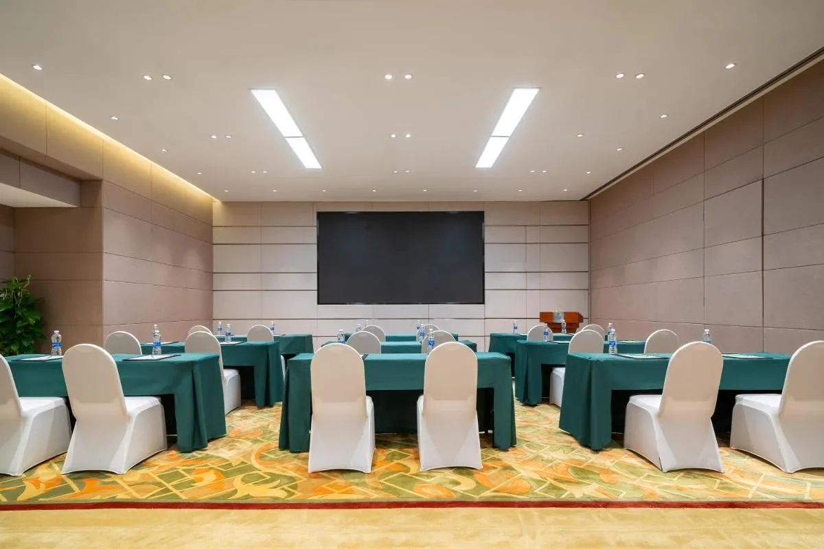 Image 4 of Holiday Inn Shanghai Hongqiao Central, an IHG Hotel