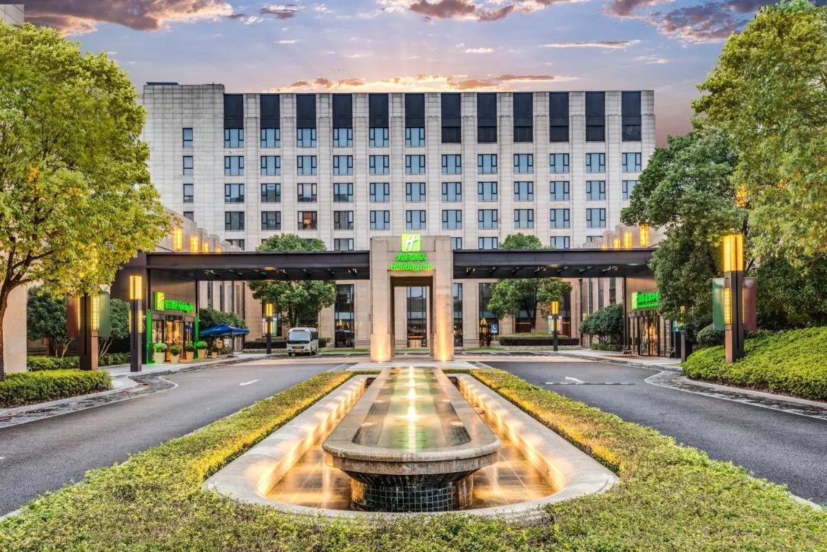 Image 6 of Holiday Inn Shanghai Hongqiao, an IHG Hotel
