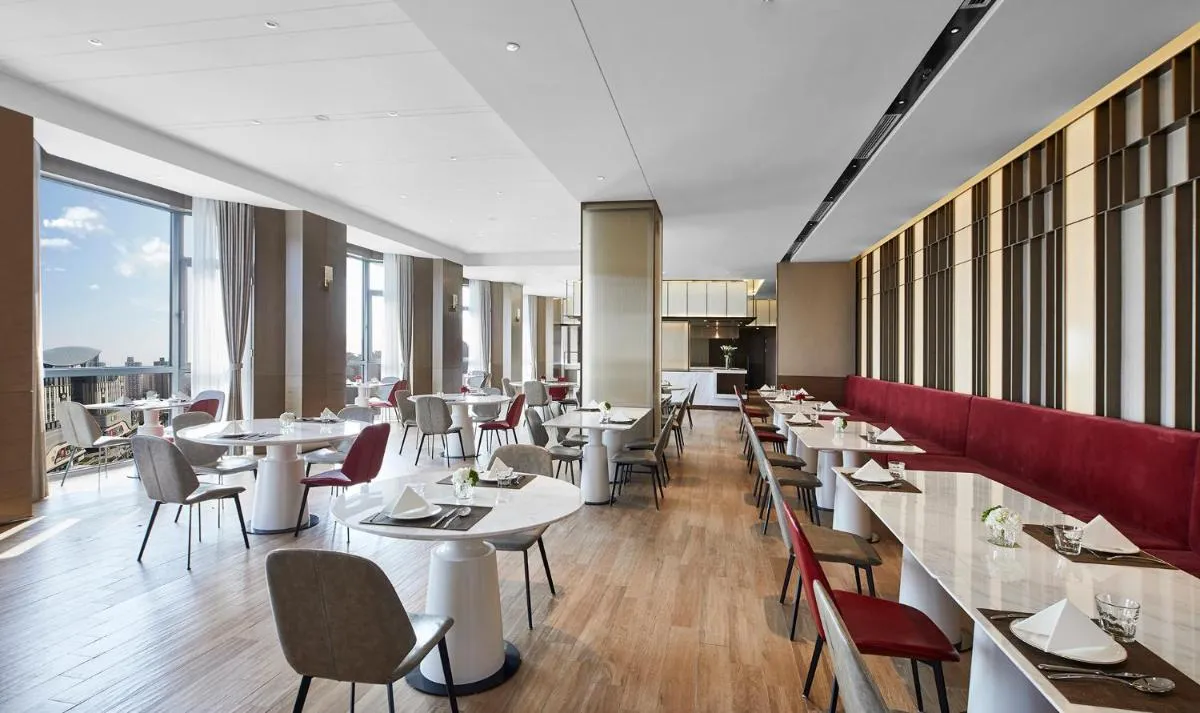 Image 2 of Holiday Inn Shanghai Huaxia, an IHG Hotel – overlooking city scenery at Sky View Restaurant