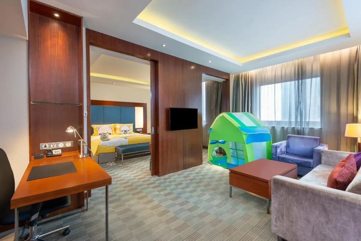 Image 3 of Holiday Inn Shanghai Pudong, an IHG Hotel