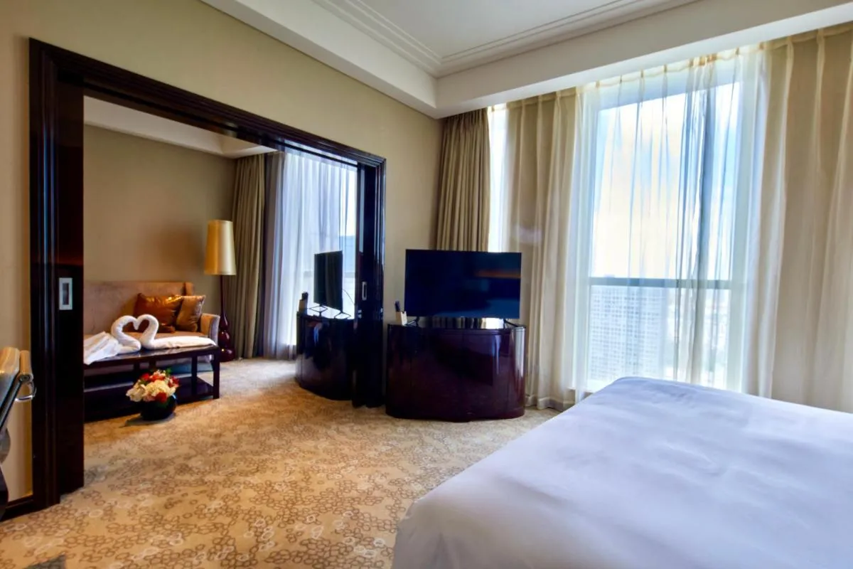 Image 5 of Renaissance Shanghai Pudong Hotel