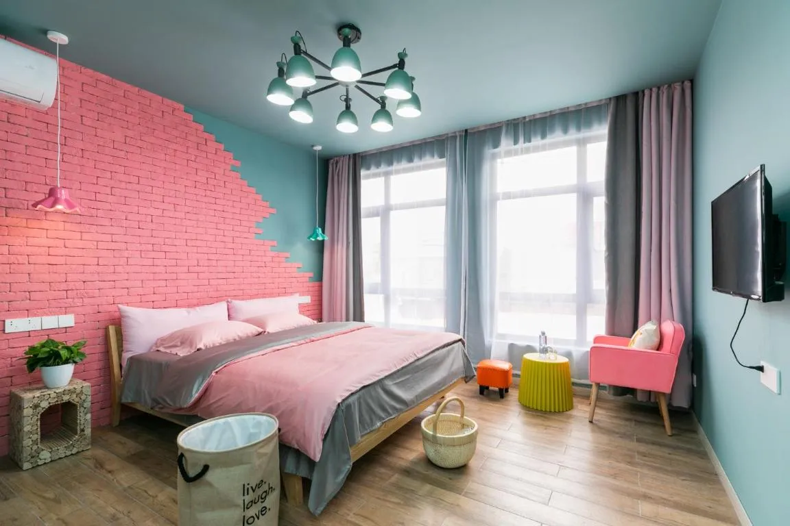 Image of Shanghai 80s Waiting Hostel