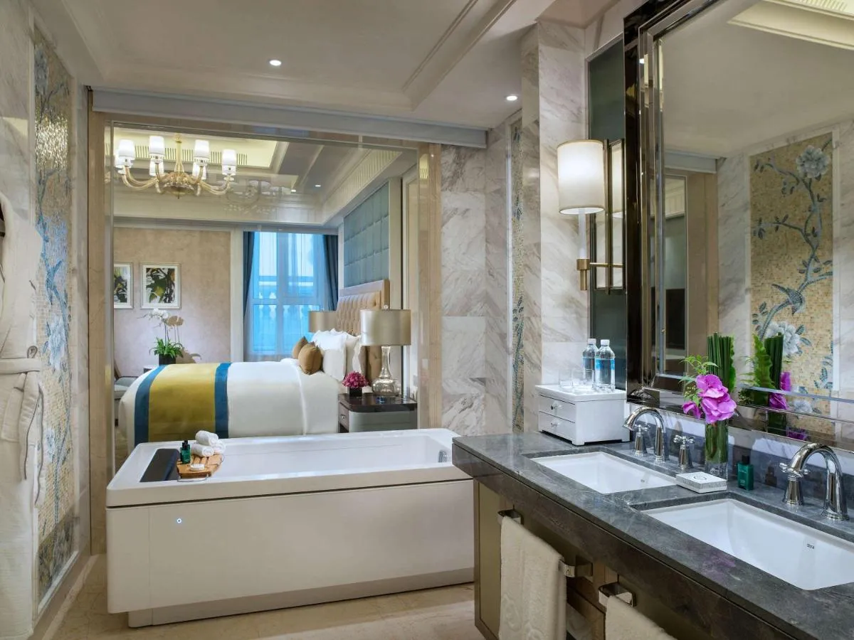 Image 2 of Sofitel Shanghai Hongqiao