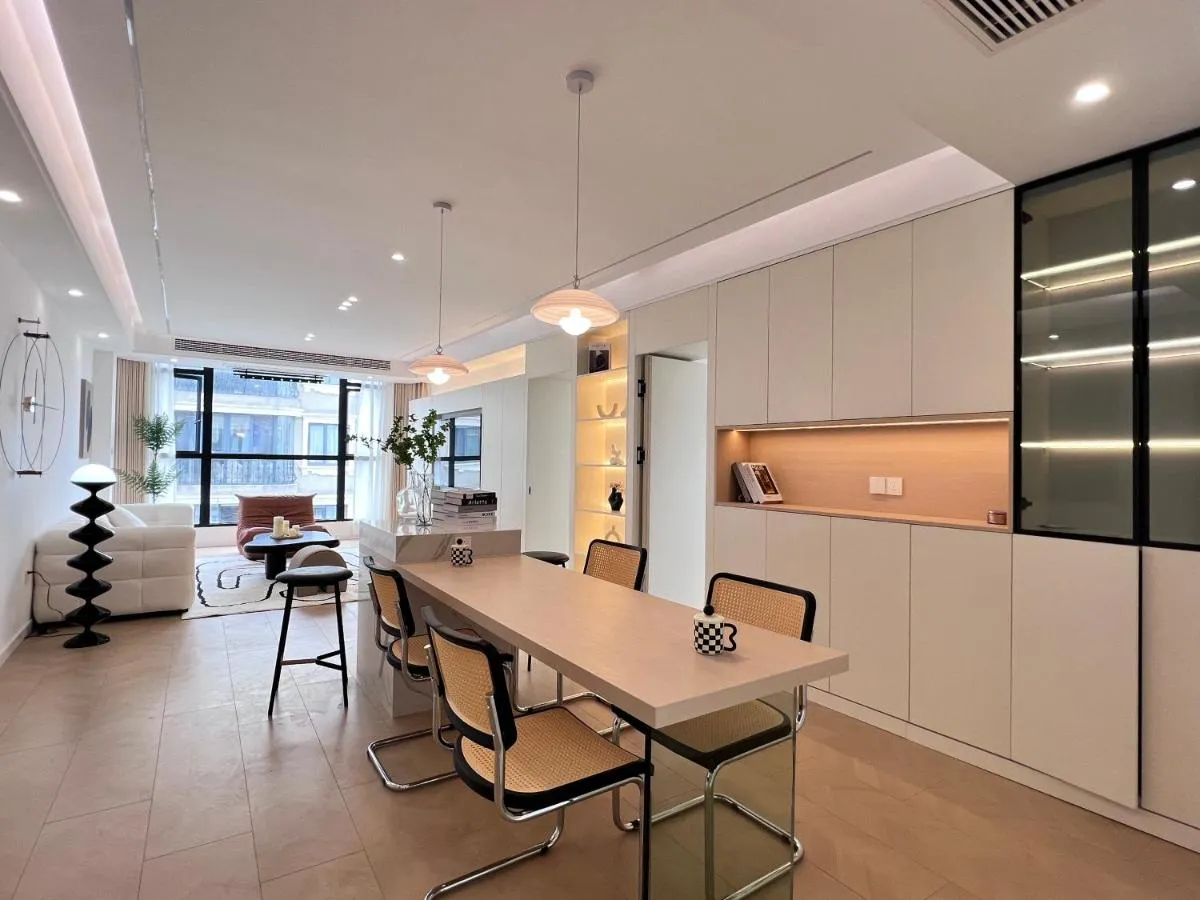 Image 1 of Three Bedroom Apartment near Xintiandi