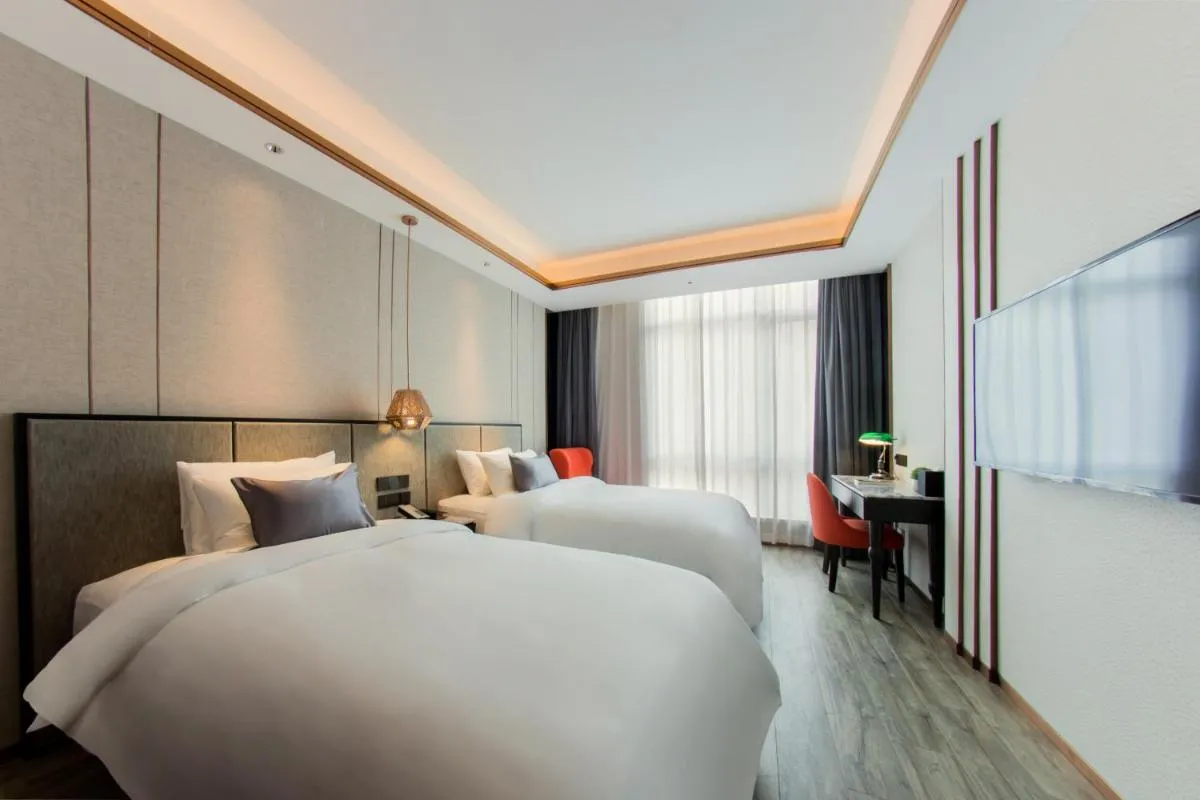 Image 1 of Yitel Premium (Shanghai Nanjing Road Pedestrian Street)