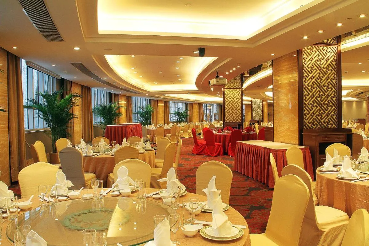 Image 2 of Central Hotel Shanghai – Nanjing Road