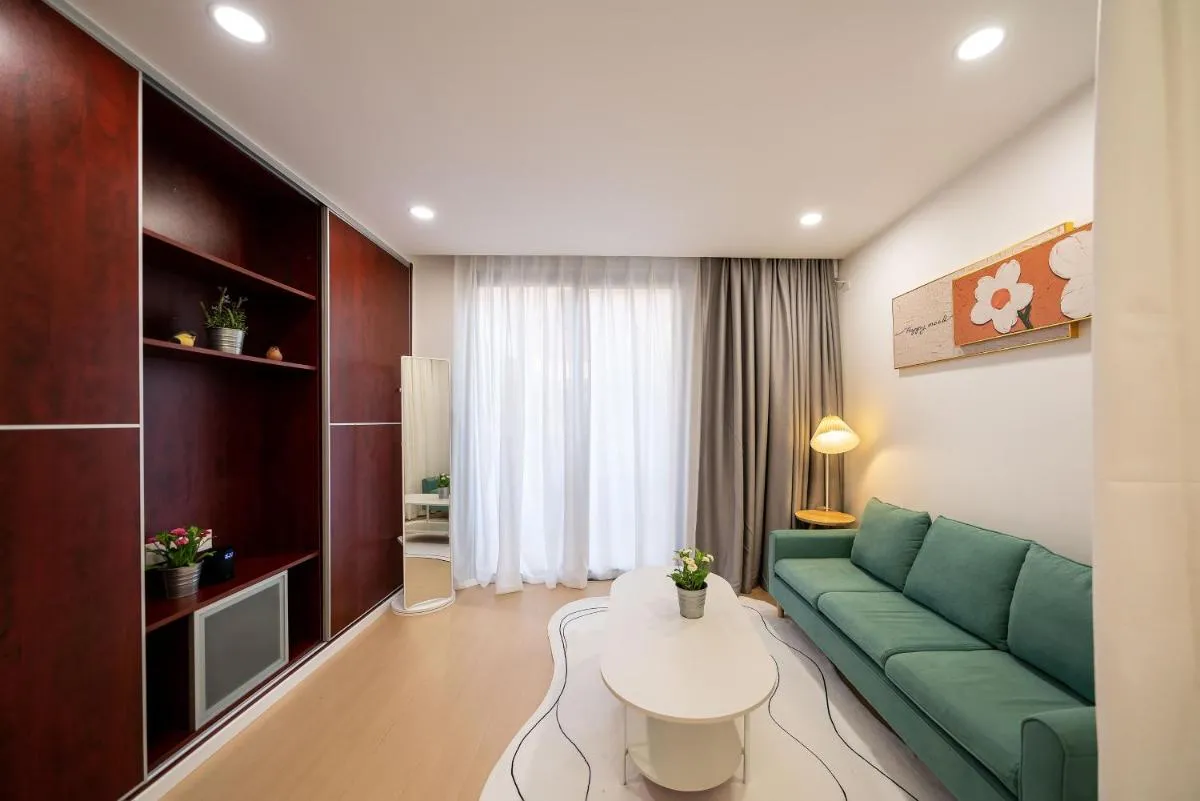 Image 3 of Cloud Expo Apartment
