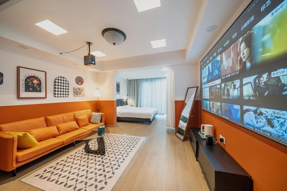 Image 4 of Cloud Expo Apartment