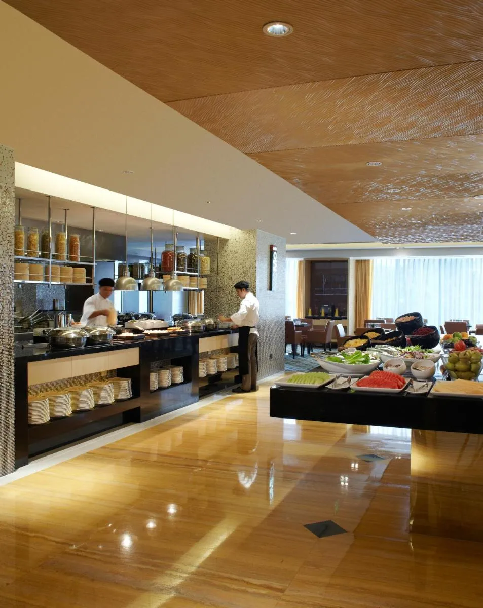 Image 4 of Courtyard by Marriott Shanghai Central