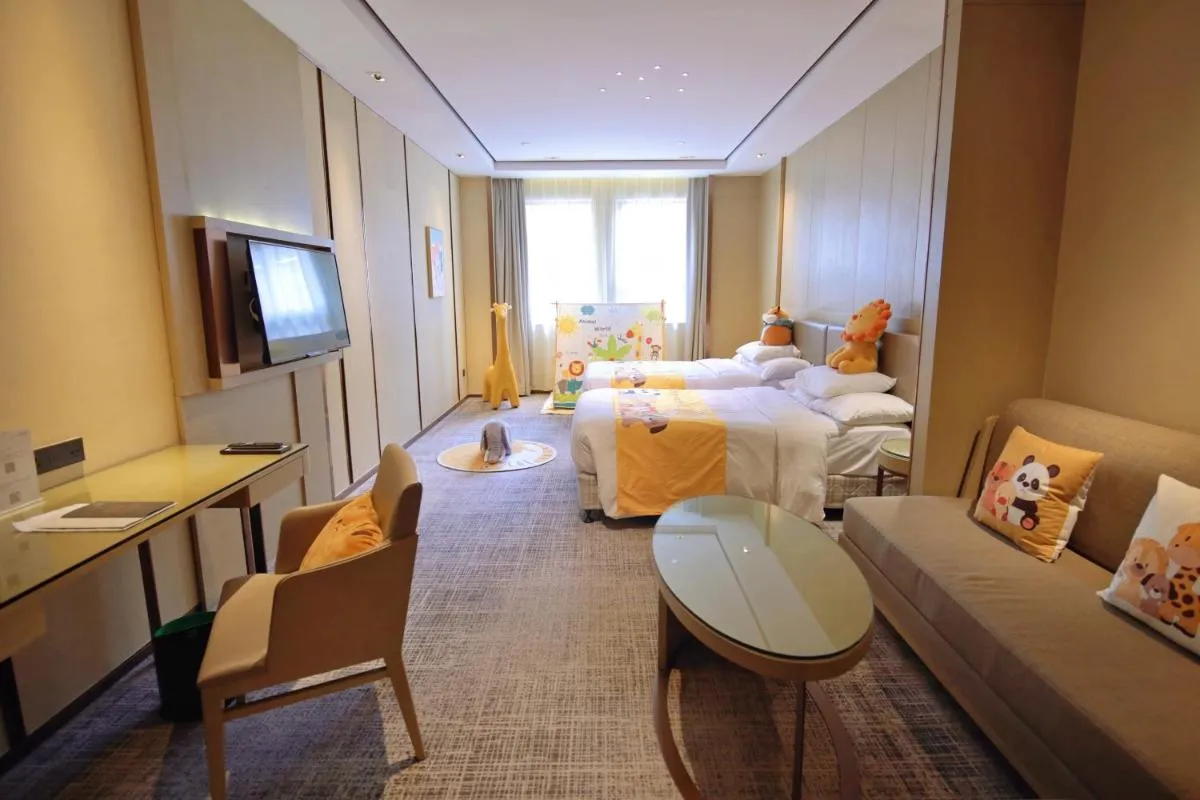 Image 4 of Courtyard by Marriott Shanghai International Tourism and Resorts Zone