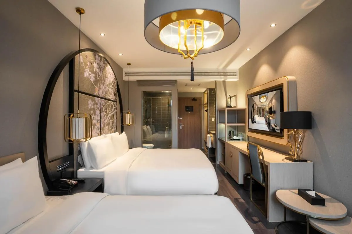 Image 1 of Crystal Hotel Shanghai Lujiazui Oriental Pearl Tower