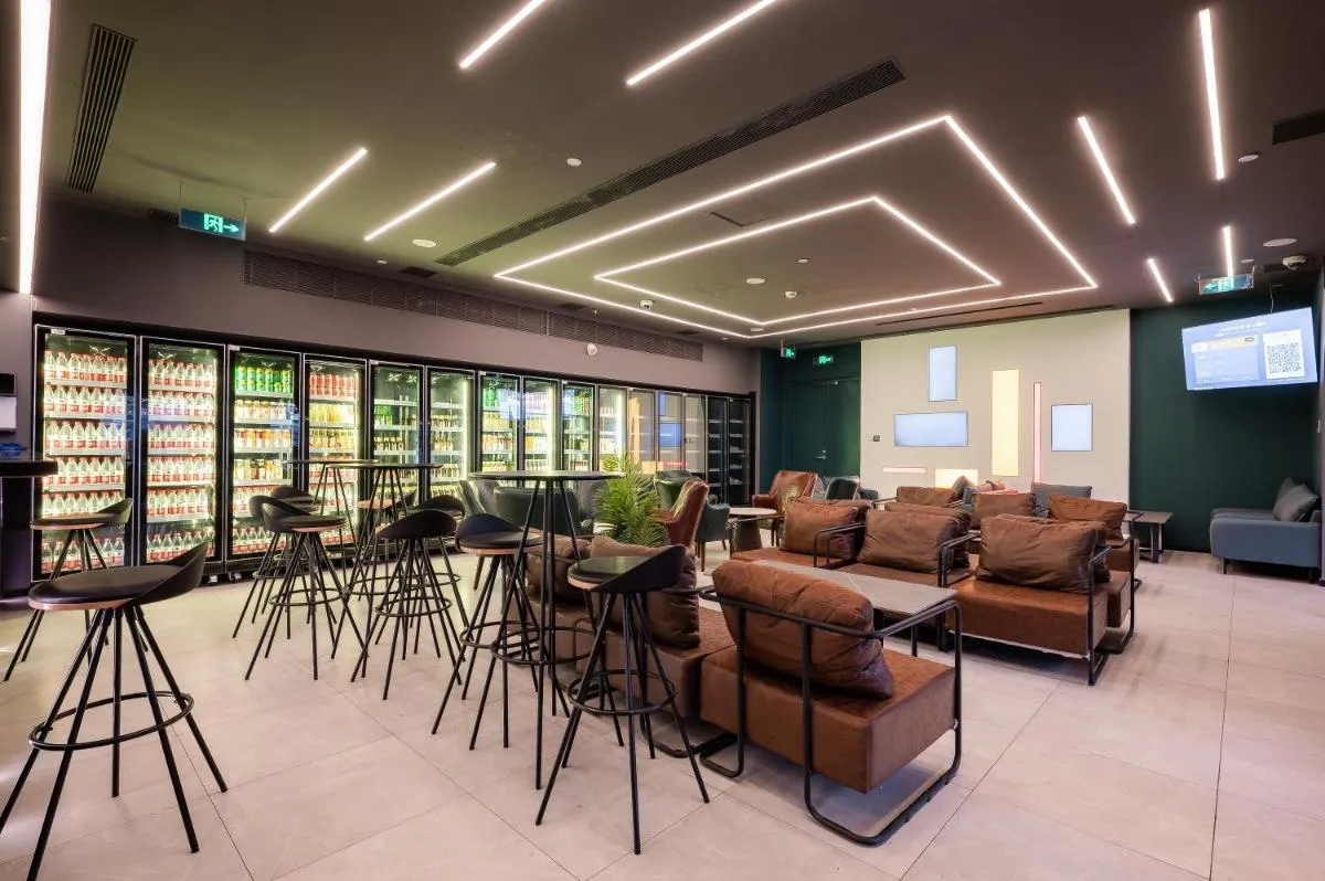 Image 4 of Dayin International Youth Hostel – Near East Nanjing Road & People’s Square & The Bund -Large Social Area -Bar -Café -Gym -Free Laundry Luggage Storage -24H Front Desk -English Service