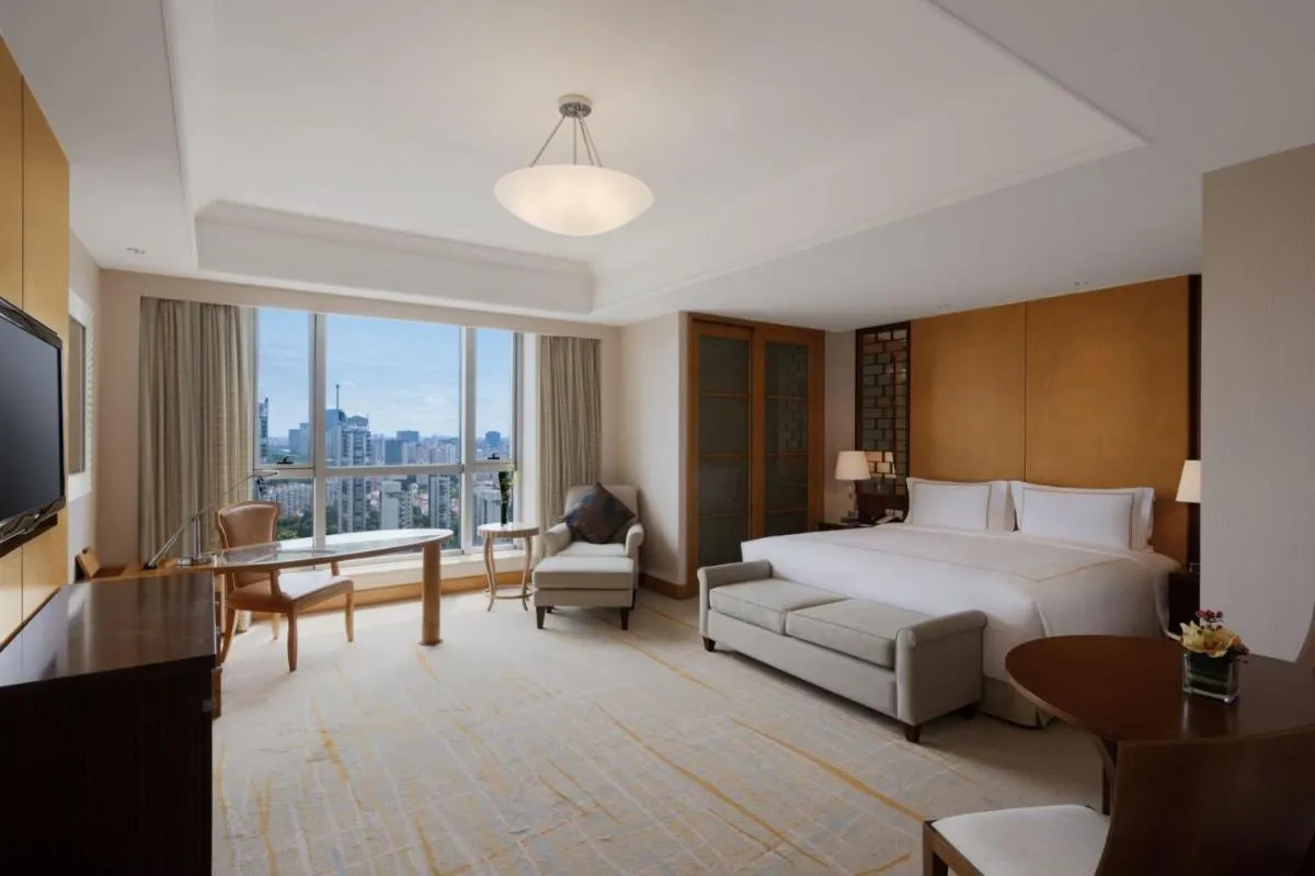 Image 5 of DoubleTree by Hilton Shanghai Pudong – Present welcome cookie