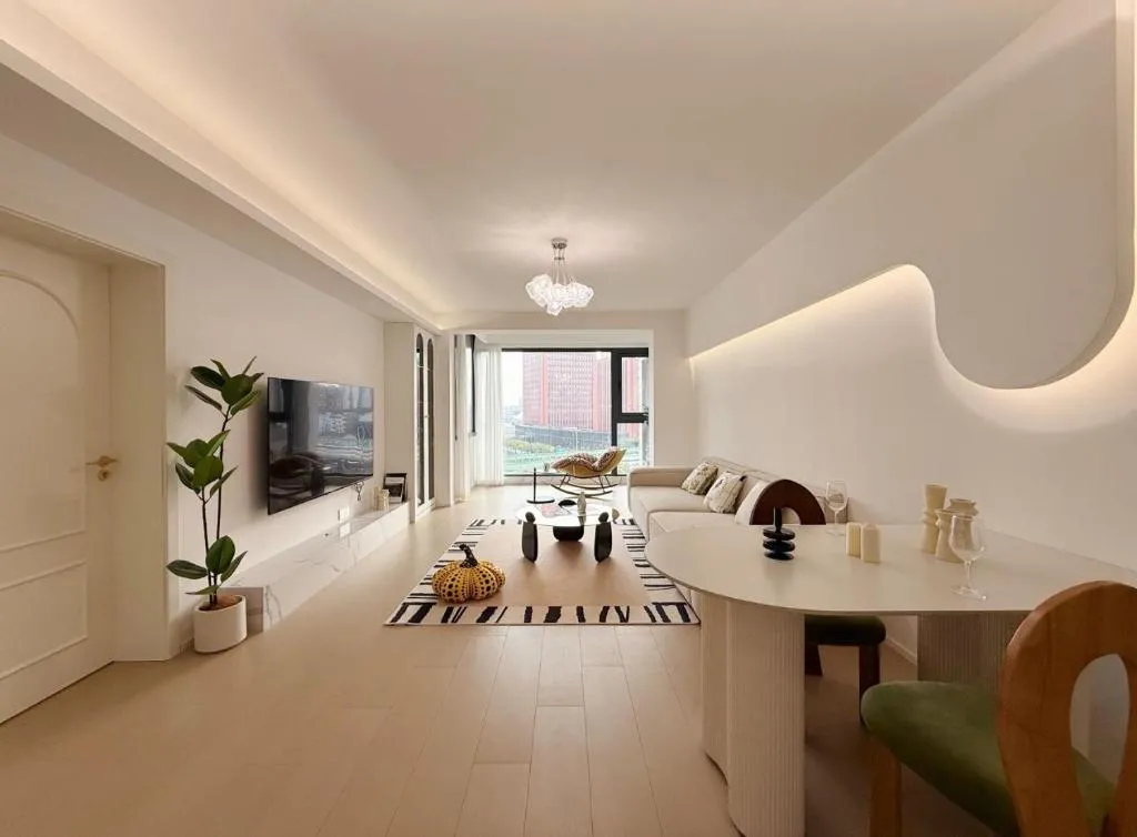 Image of Eastern Hub – Bund Branch 4bedroom Near Subway HongHui Apt