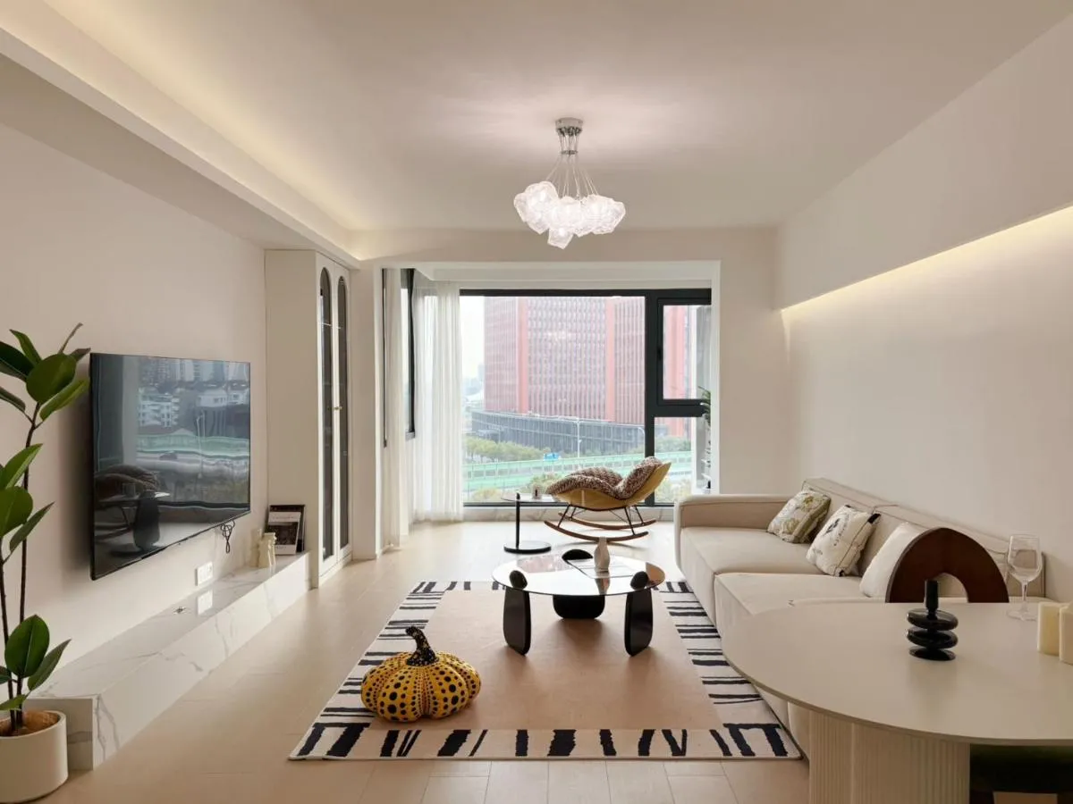 Image 4 of Eastern Hub – Bund Branch 4bedroom Near Subway HongHui Apt