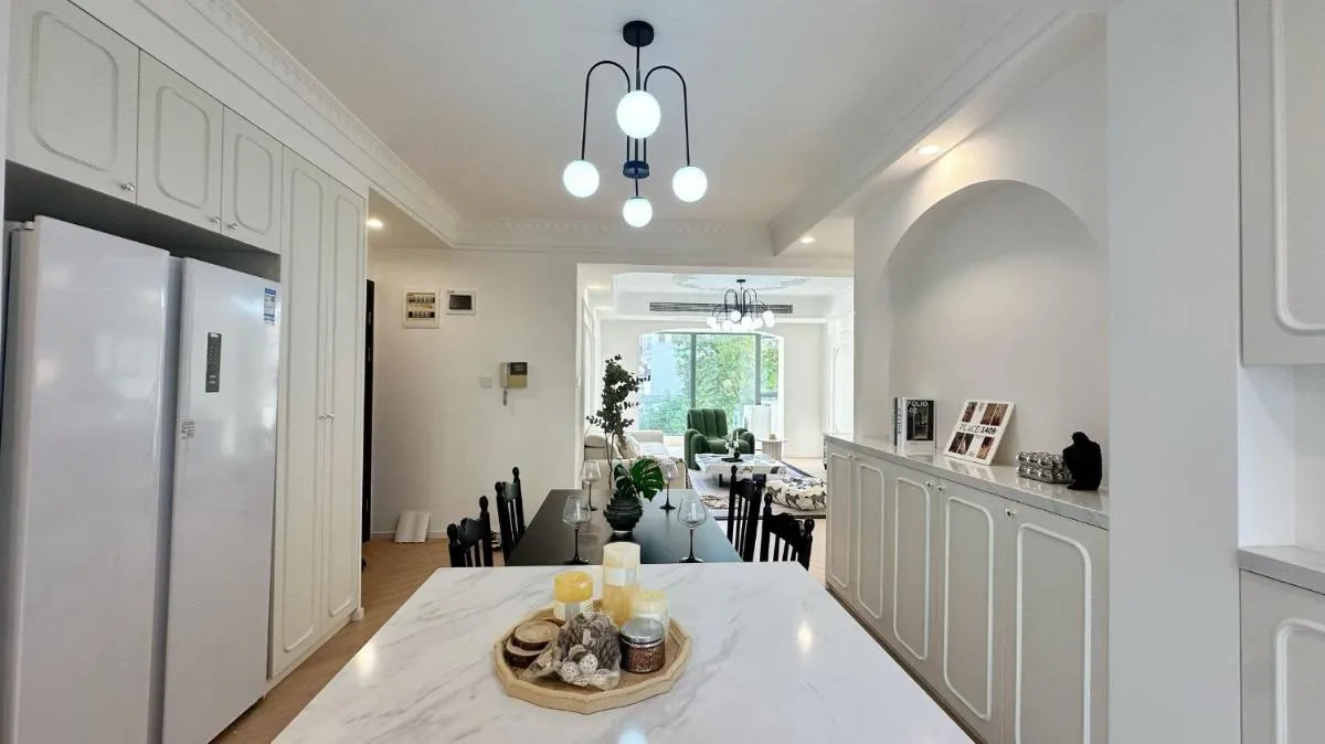 Image 4 of Eastern Hub – Bund Branch Superior 3bedroom Near TianZiFang&XinTianDi, Near Subway