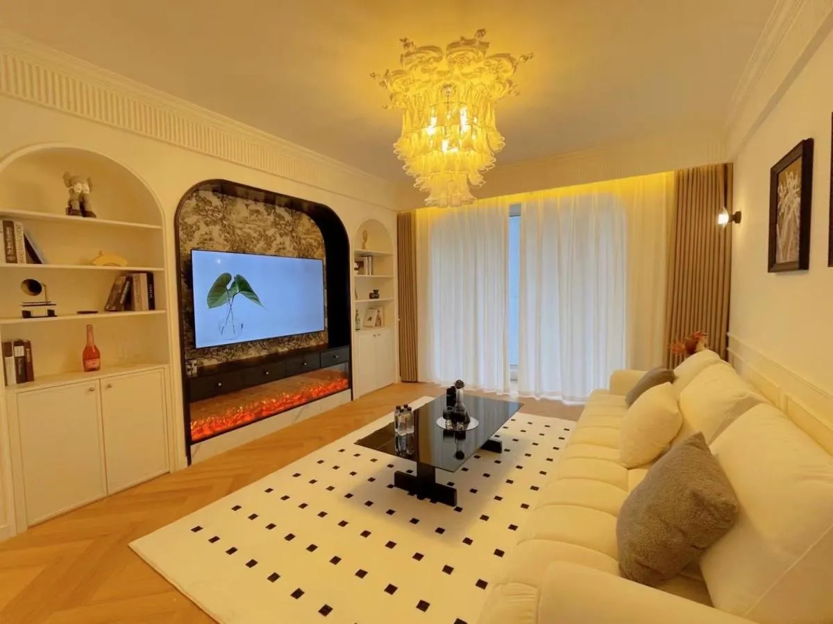 Image 1 of Eastern Hub – Bund Branch near the Bund and Xintiandi 3 bedrooms big house