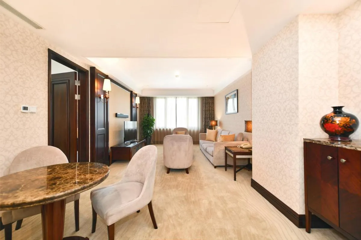 Image 4 of Evergreen Laurel Hotel, Shanghai