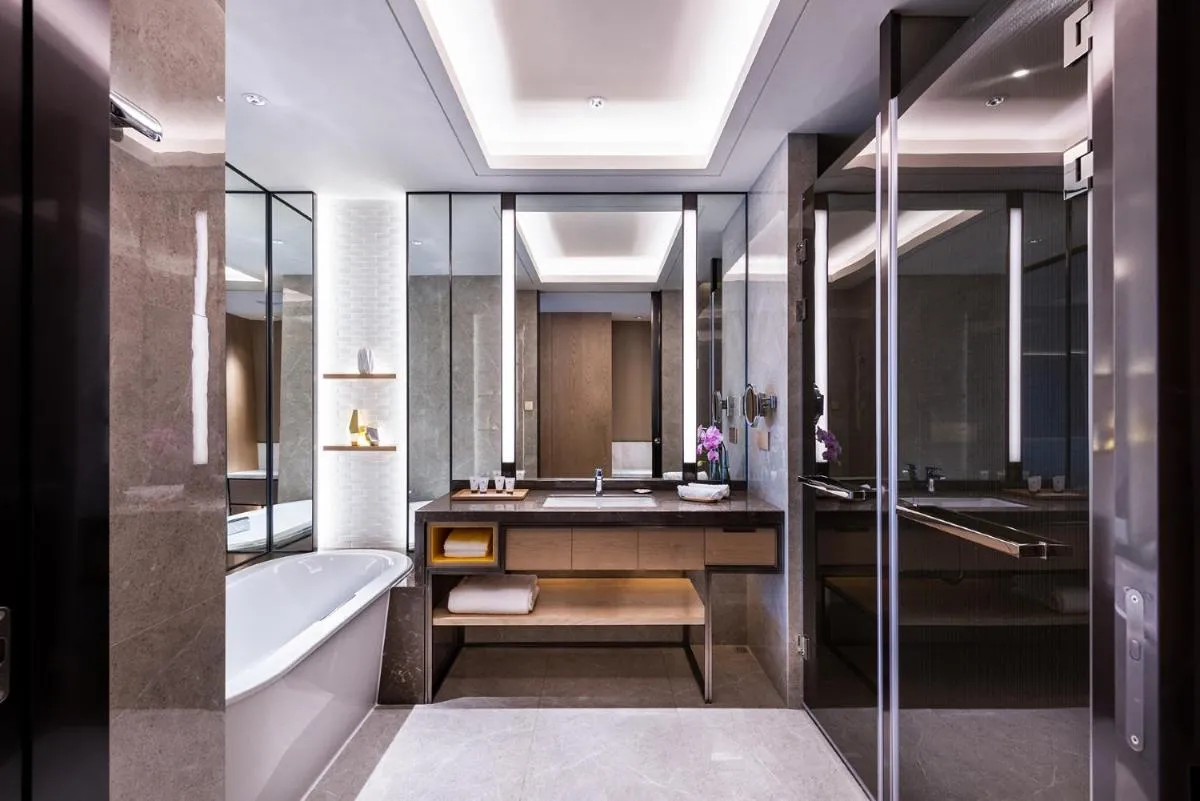 Image 2 of Grand Mercure Shanghai Lingang