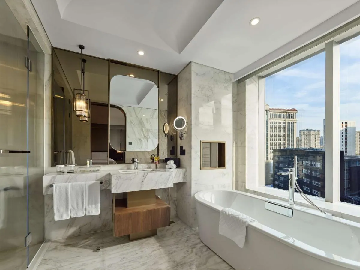 Image 2 of Hilton Shanghai Hongqiao