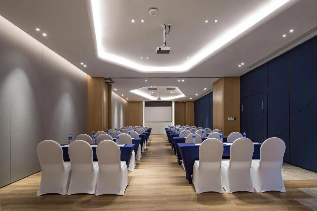 Image 6 of Holiday Inn Express Shanghai Kangqiao by IHG