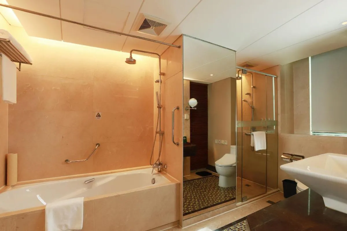 Image 2 of Holiday Inn Shanghai Pudong Nanpu by IHG