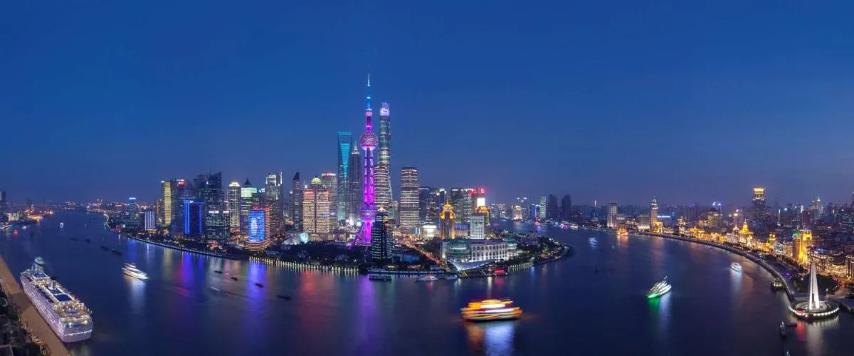 Image 1 of Hyatt on the Bund Shanghai – a Grand Hyatt hotel, most centrally located at HuangPu river banks in downtown