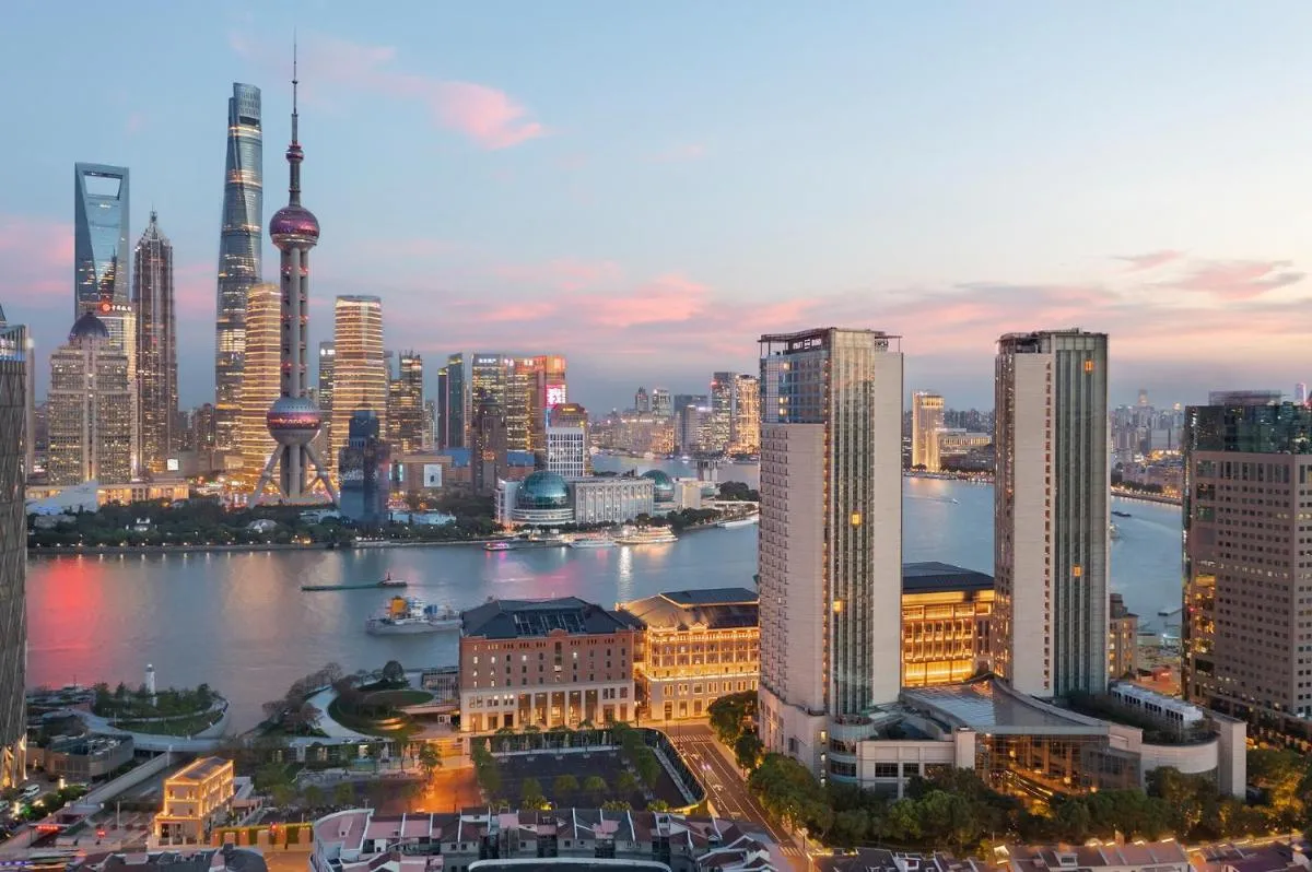 Image 3 of Hyatt on the Bund Shanghai – a Grand Hyatt hotel, most centrally located at HuangPu river banks in downtown