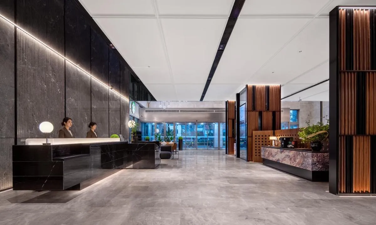 Image 6 of Intercity Shanghai Lujiazui Center near Pudong South Road Subway Station- Free Minibar for First Night
