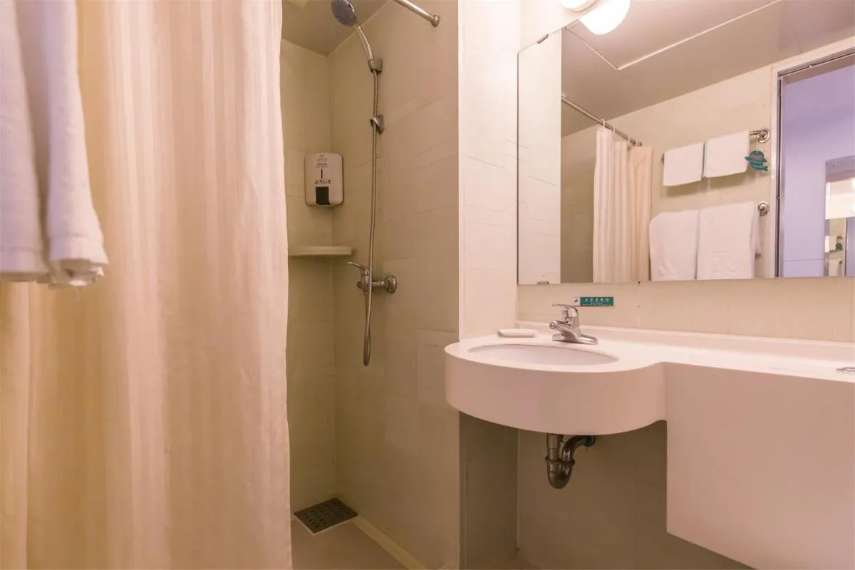Image 2 of Jinjiang Inn Shanghai Minhang Industrial Park Wenjing Road