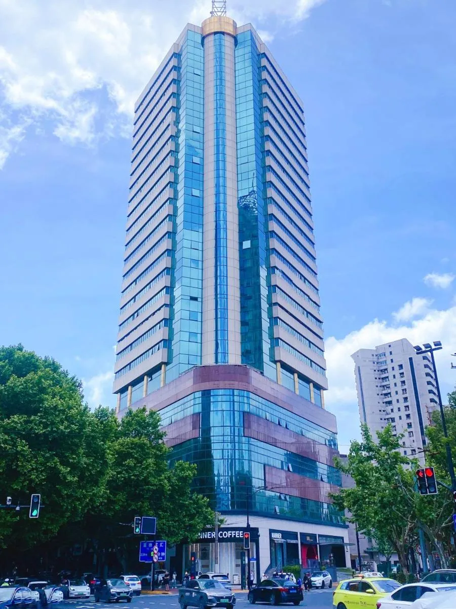 Image 3 of Lemon Hotel – Metro Line 1 Line 7 Changshu Road 200 meters