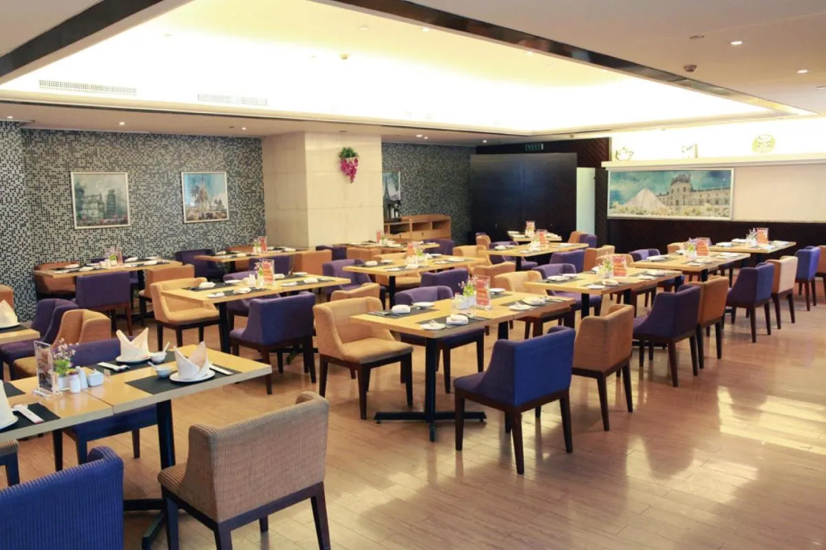 Image 5 of Merry Hotel Shanghai (Former Rendezvous Merry Hotel Shanghai)