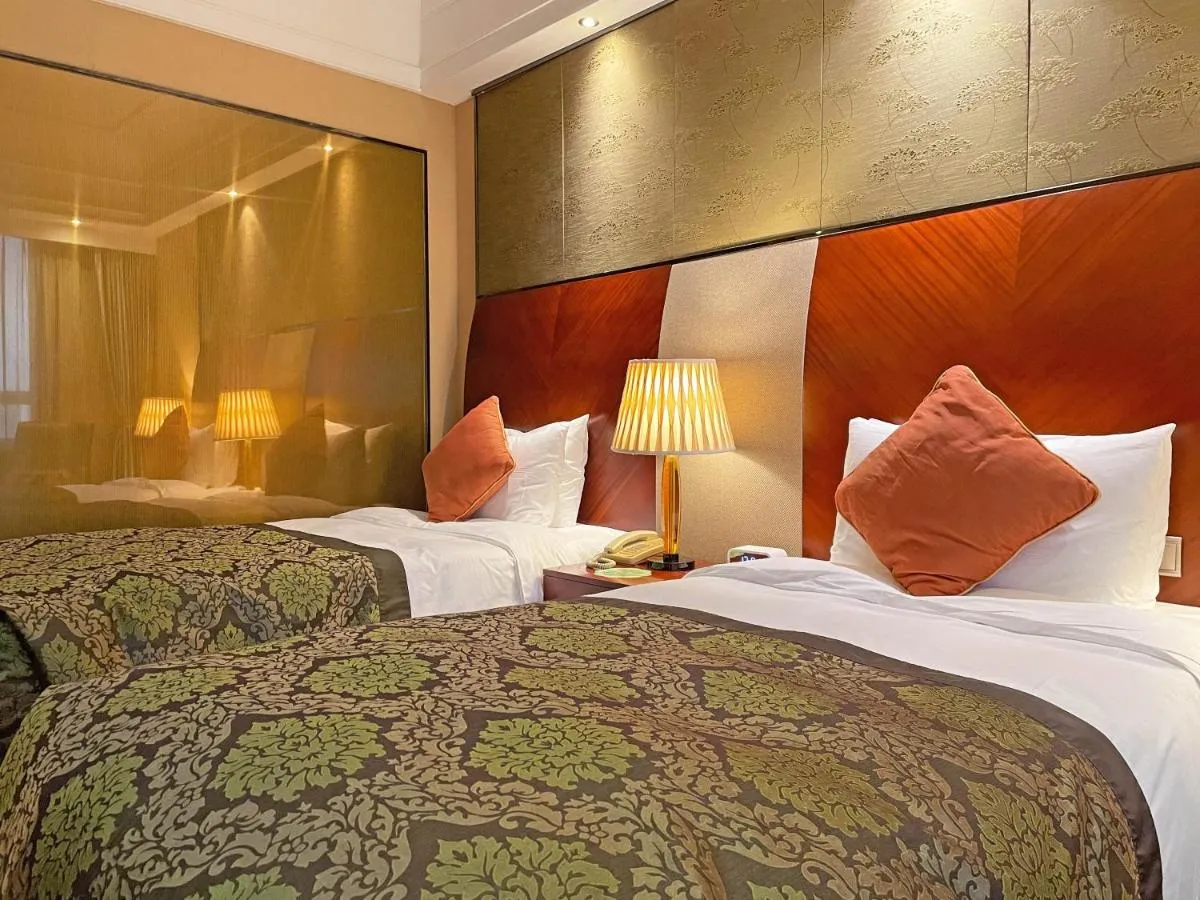 Image 2 of Merry Hotel Shanghai (Former Rendezvous Merry Hotel Shanghai)