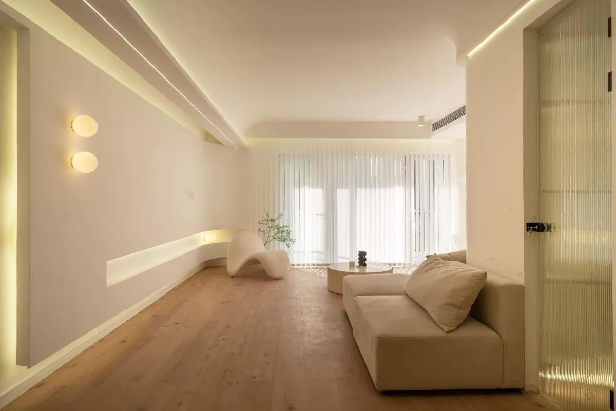 Image 1 of Molly Homestay – Nanjing East Road the Bund 3-Bedroom with Elevator Apartment