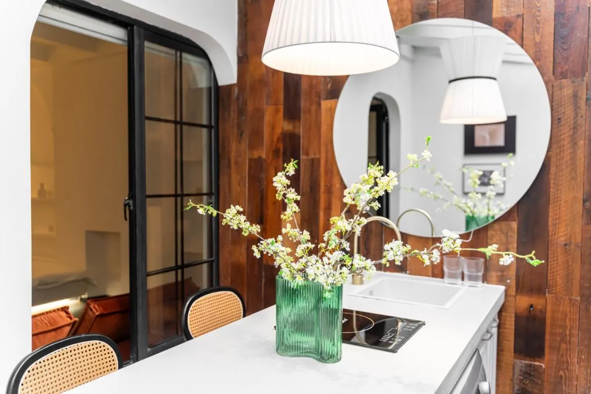 Image 3 of Molly Homestay – Nanjing West Road Jing’an Temple Townhouse near subway