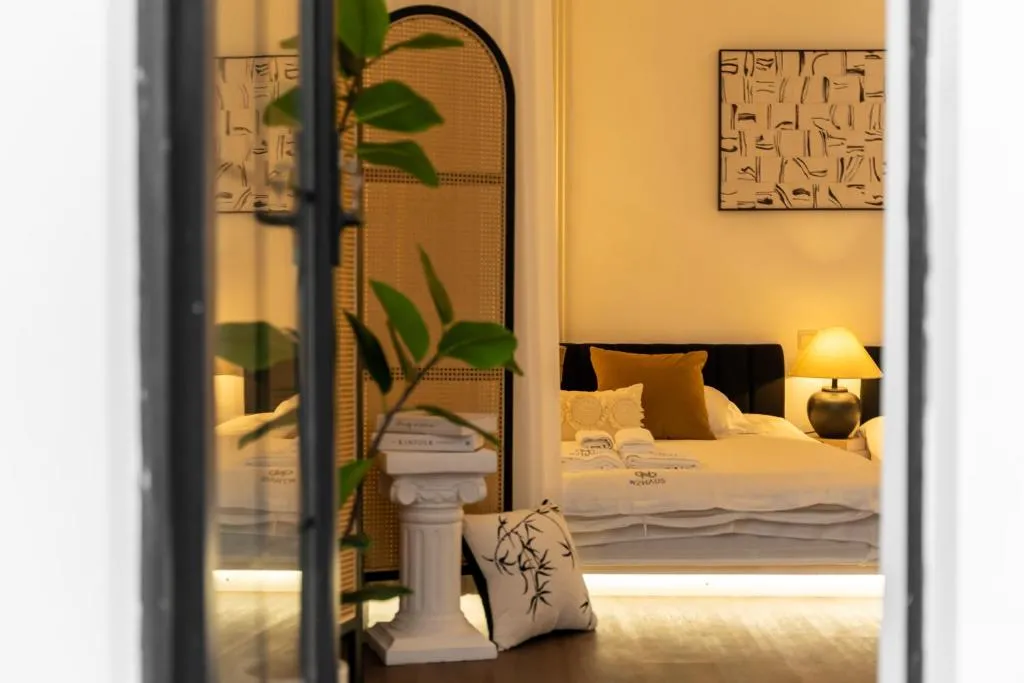 Image of Molly Homestay – Nanjing West Road Jing’an Temple Townhouse near subway