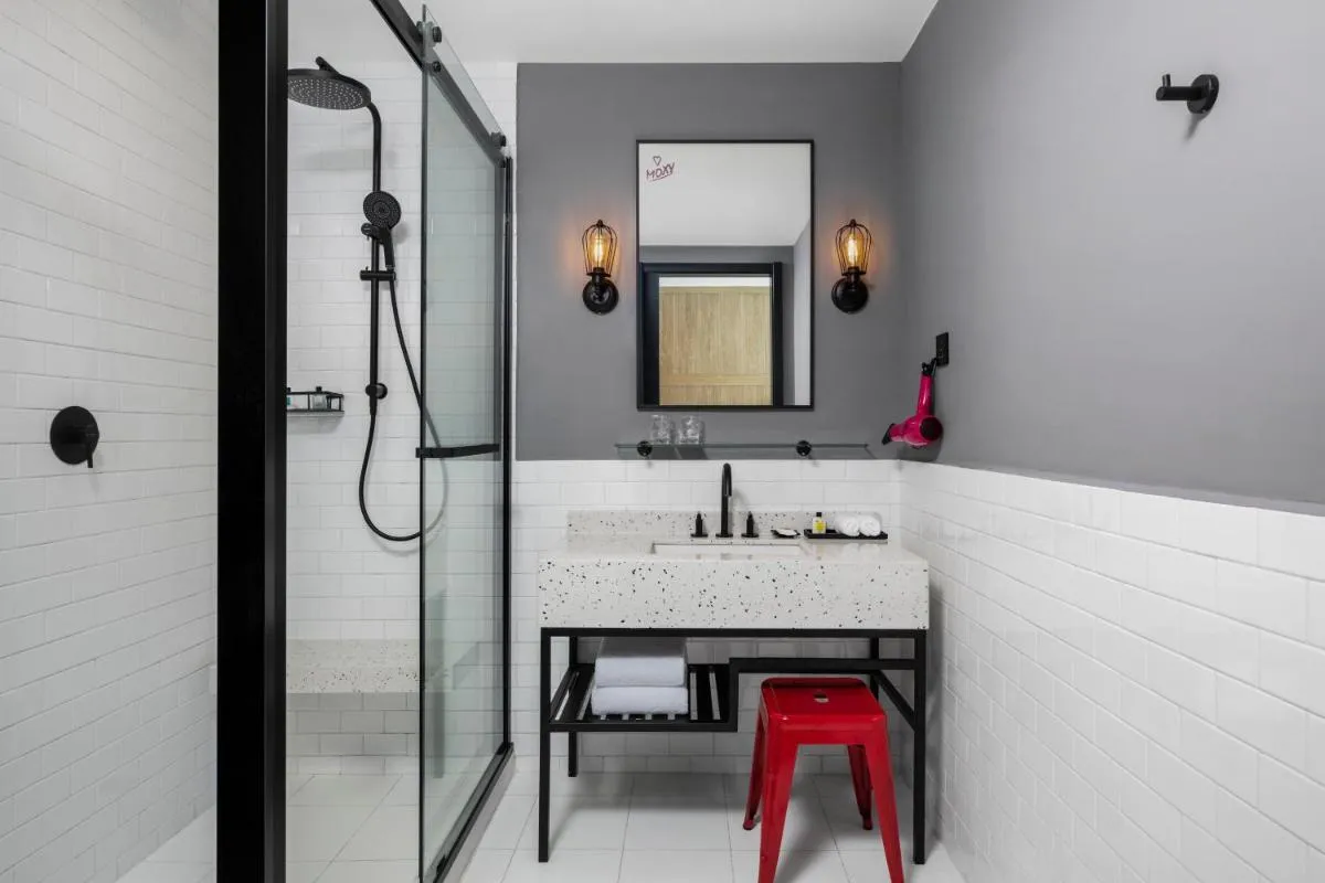 Image 2 of Moxy Shanghai Hongqiao NECC