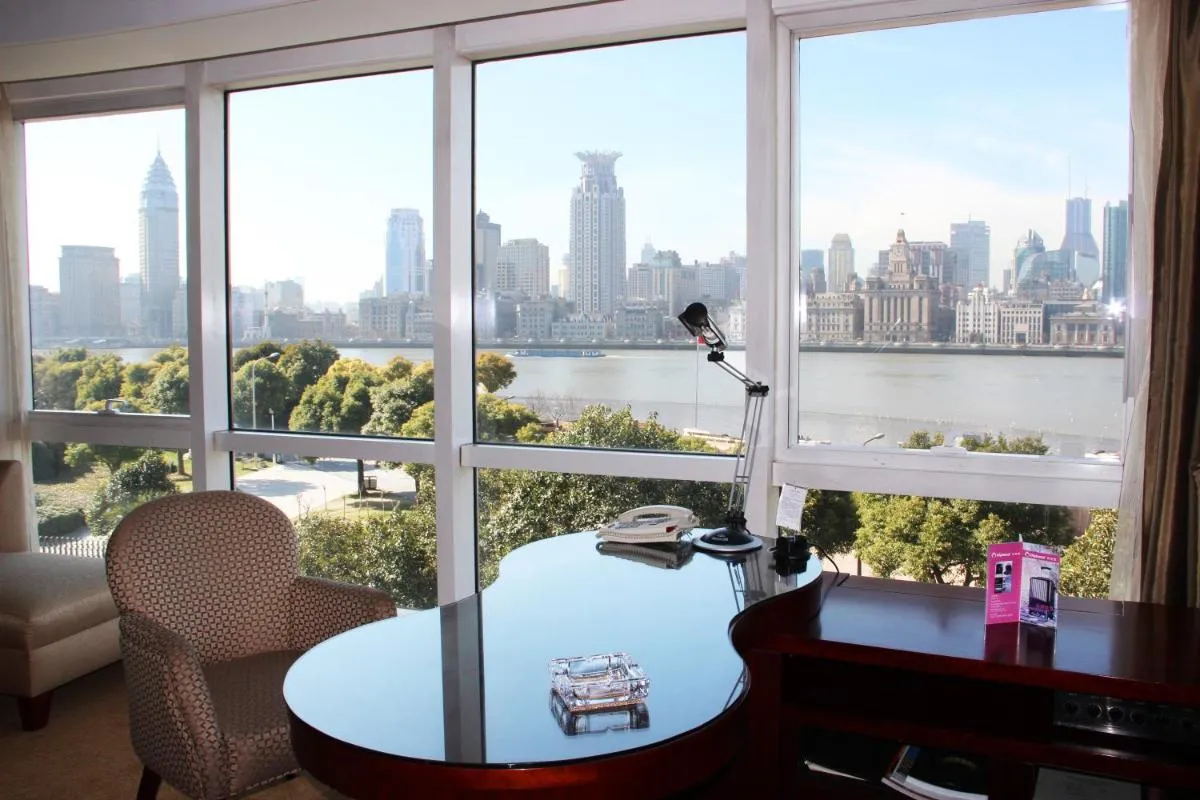 Image 4 of Oriental Riverside Bund View Hotel (Shanghai International Convention Center)