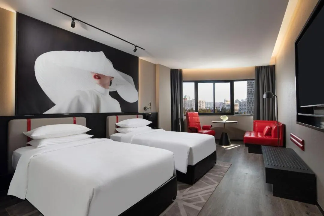 Image 6 of Radisson RED Shanghai Wujiaochang Hotel