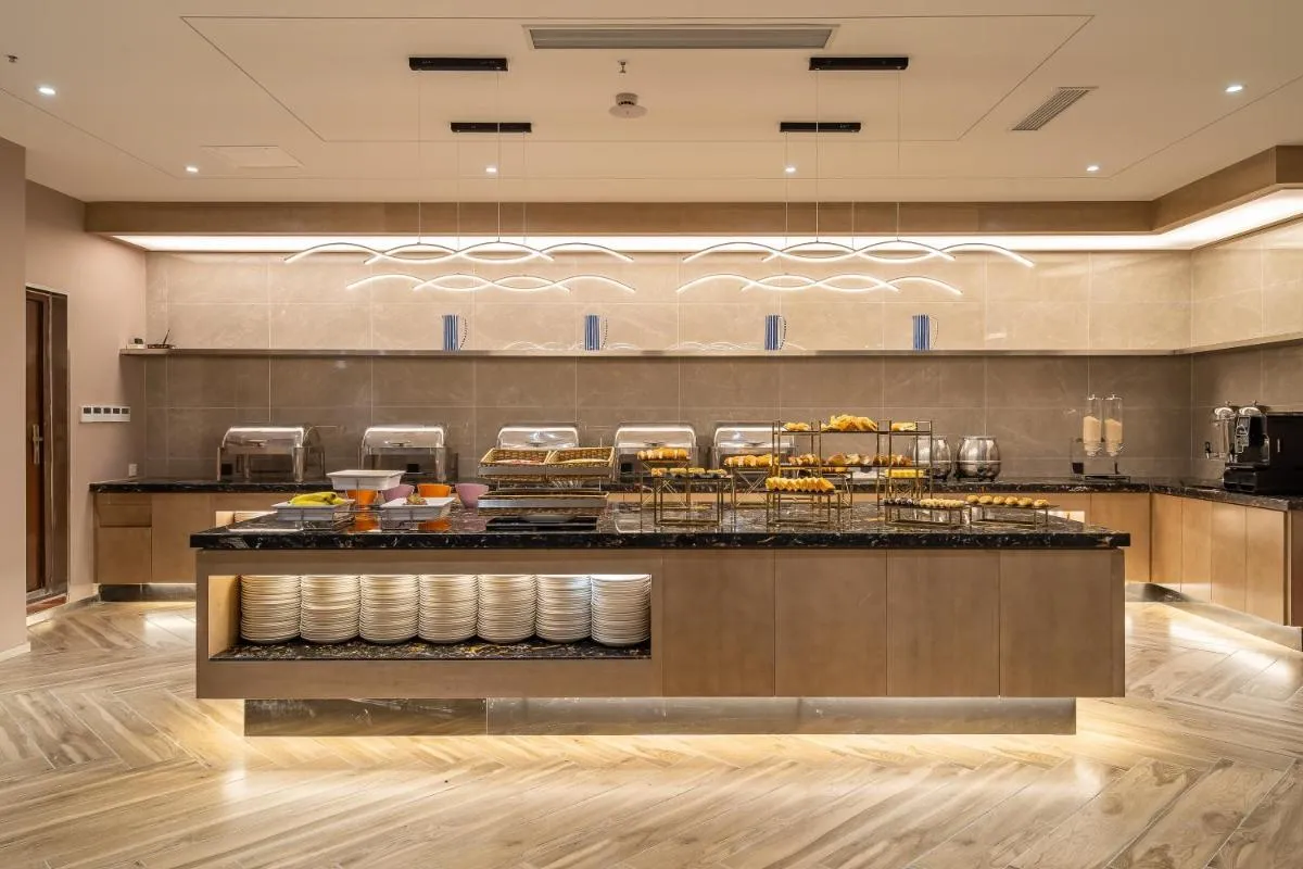 Image 3 of Rezen Select Shanghai International Resort