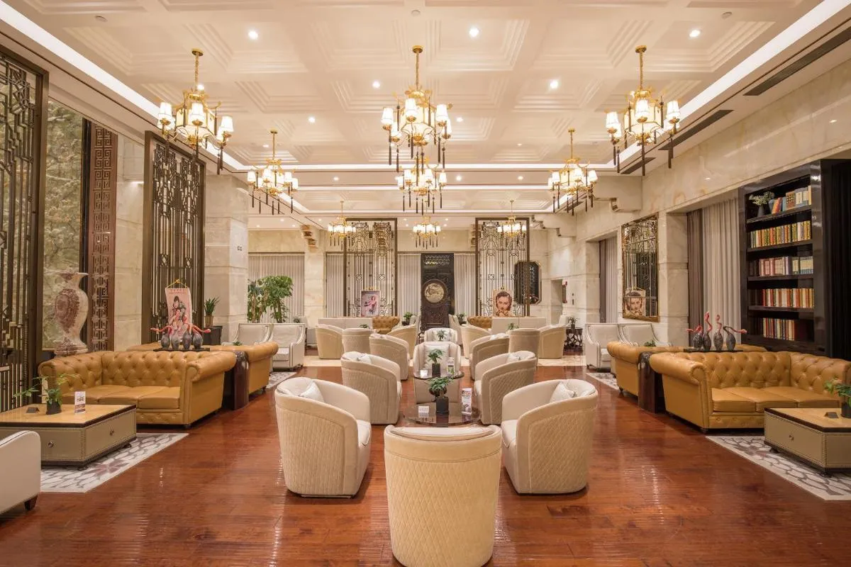 Image 5 of Royal Garden Hotel Shanghai-Free Shuttle to and From Disney & PVG & close Metro Line2 easy to SHA New Expo