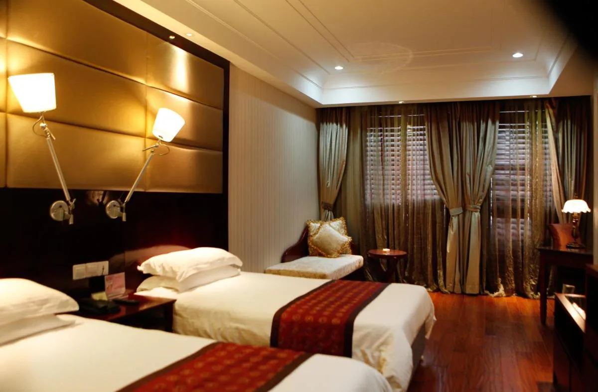 Image 1 of Seventh Heaven Hotel