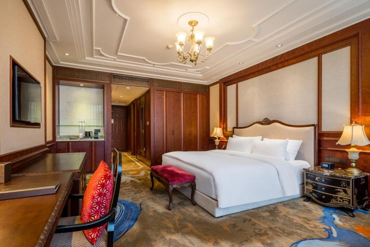 Image 5 of Shanghai Donghu Hotel
