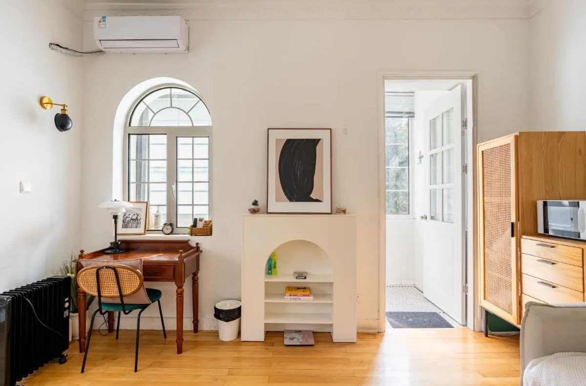 Image 2 of Shanghai Downtown Flower B&B – West Fuxing Road Branch