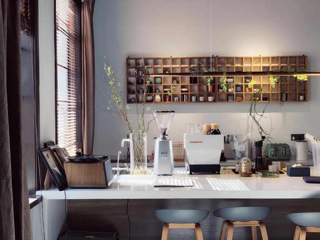 Image of Shanghai Downtown Hills Boutique Guesthouse – Near Metro Line 7, Exit 3, Changping Road