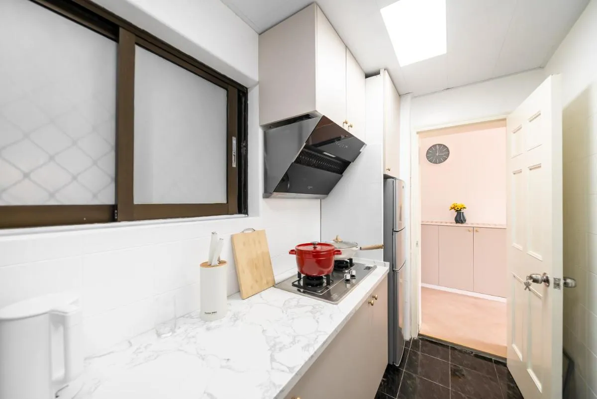 Image 2 of Shanghai Downtown Yi Du B&B – Near Jing’an Temple Subway 200 meters and shopping mall
